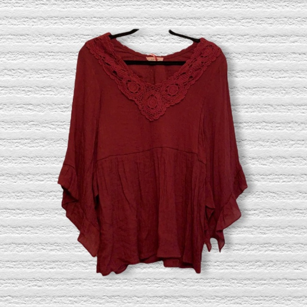 Small Burgundy 3/4 Sleeve Entro Boutique Top